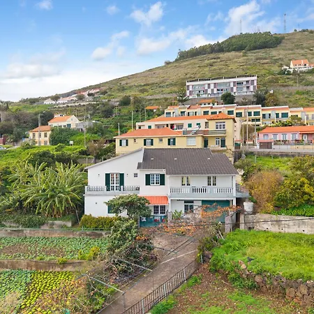 Seaview House * Канису