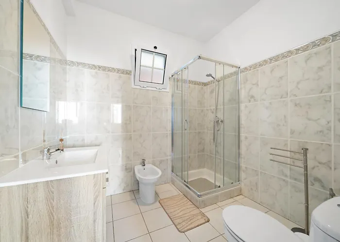 Дом отдыха Seaview House Канису